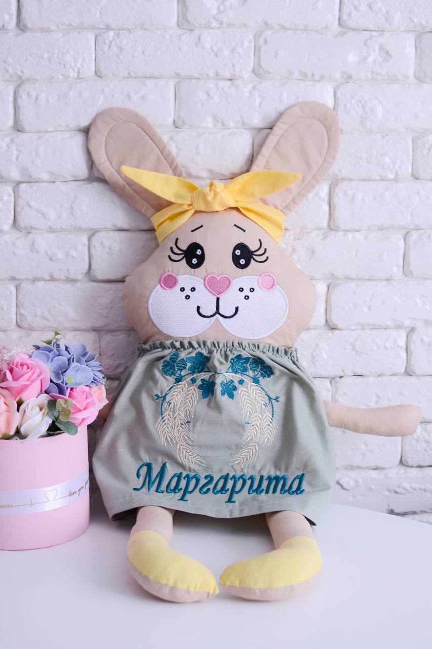 Корпоративні подарунки з вишивкою від Fairytale Львів